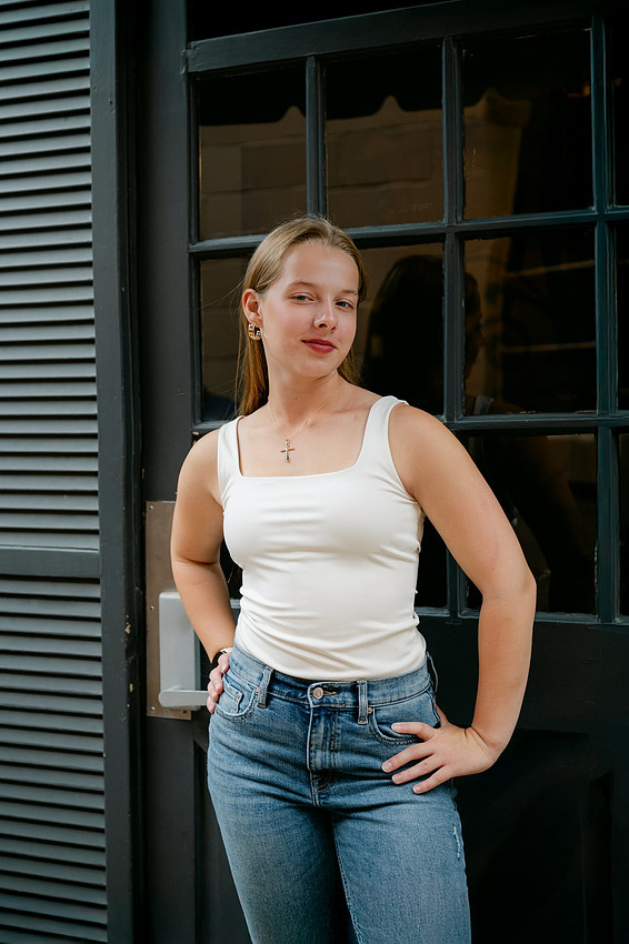WEB-SENIORS25-017