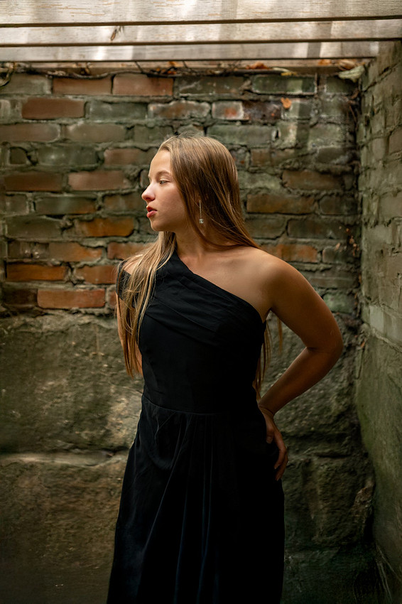 WEB-SENIORS25-032